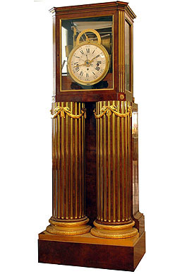 Музыкальные часы 1780-е гг. Давид Рентген (корпус), Питер Кинцинг (механизм) Германия, Нейвид